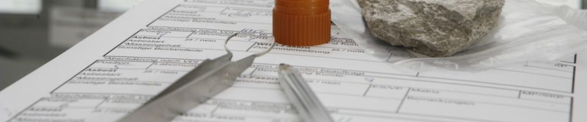 CRB GmbH | Samples for asbestos analysis 3 | © CRB Analyse Service GmbH